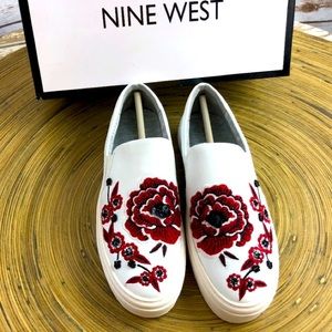 Nine West Onyeka Embroidered Floral Slip-Ons 🌹🥀
